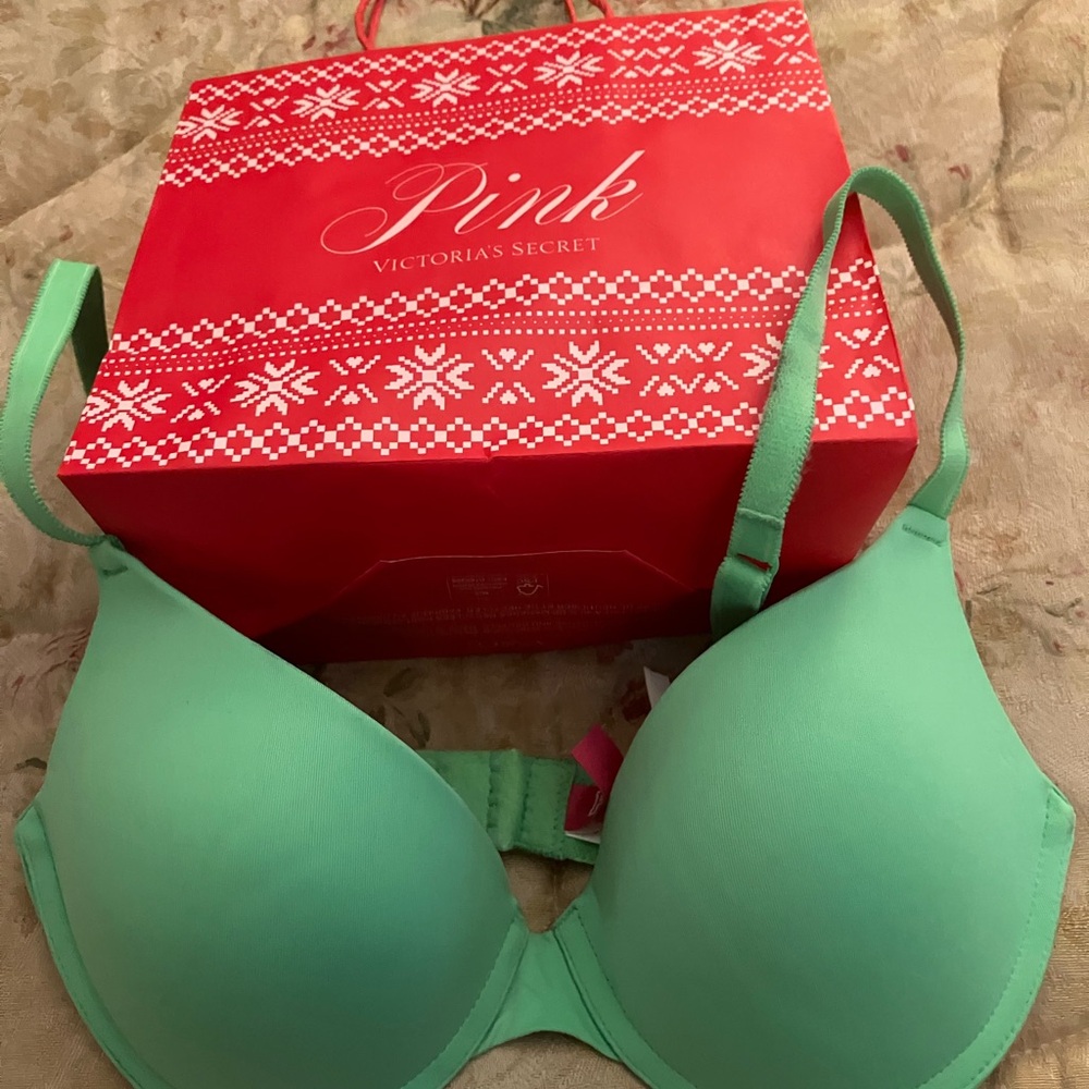 Victoria's Secret Push Up green and pink Bra with PINK Gift Bag 34C Underwire❤️